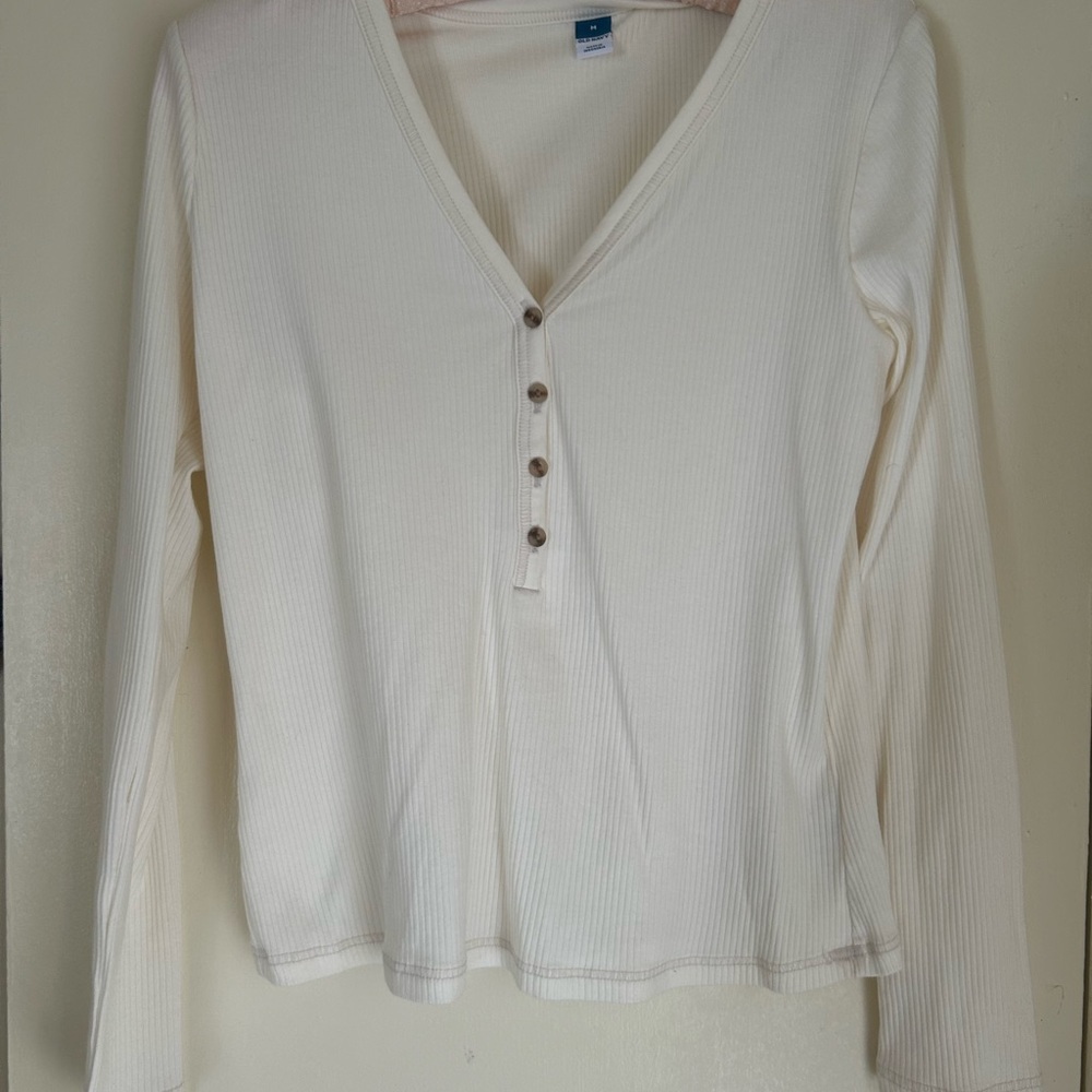 Old Navy Cream Long Sleeve Fitted Blouse